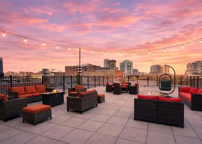Modern 2br In South Loop With Optional Parking & Gym Access Near Museum Campus & Grant Park Apartment